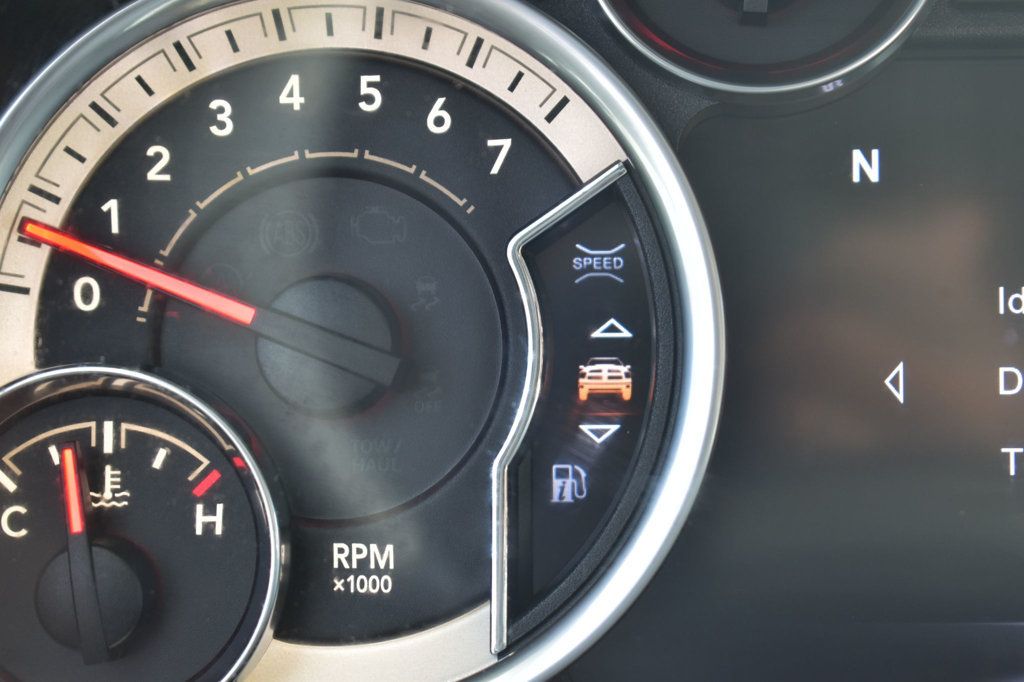 2017 Ram 1500 Big Horn 4x4 Quad Cab 6'4" Box - 22966304 - 38