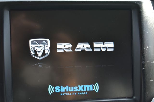 2017 Ram 1500 Big Horn 4x4 Quad Cab 6'4" Box - 22966304 - 41