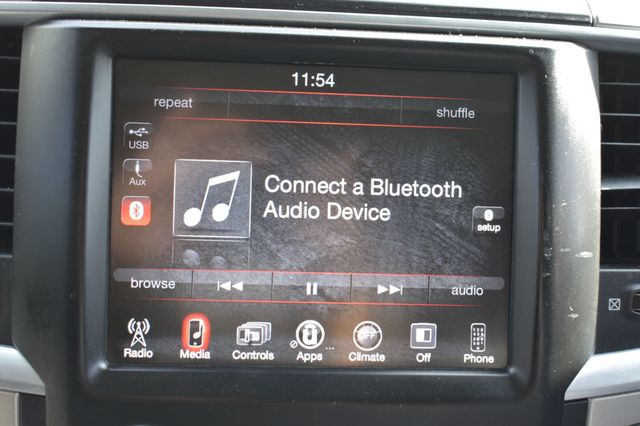 2017 Ram 1500 Big Horn 4x4 Quad Cab 6'4" Box - 22966304 - 42