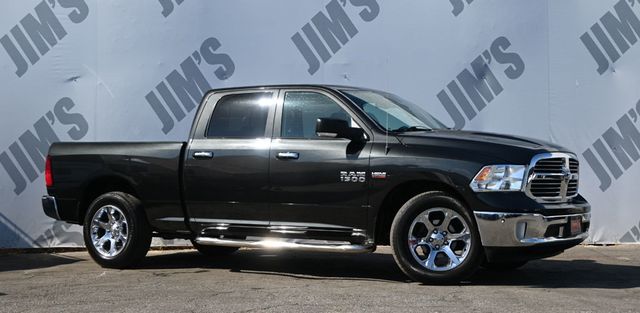 2017 Ram 1500 Big Horn Crew Cab  - 23064053 - 2