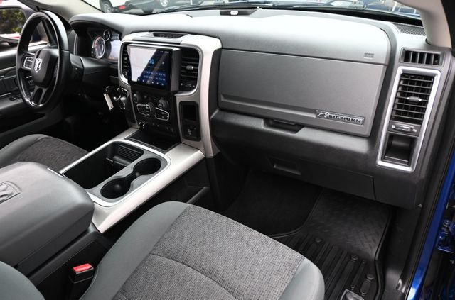 2017 Ram 1500 Big Horn Crew Cab  - 23066751 - 11
