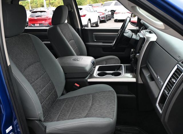 2017 Ram 1500 Big Horn Crew Cab  - 23066751 - 17