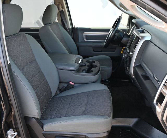 2017 Ram 1500 Big Horn Package Crew Cab  - 23064053 - 13