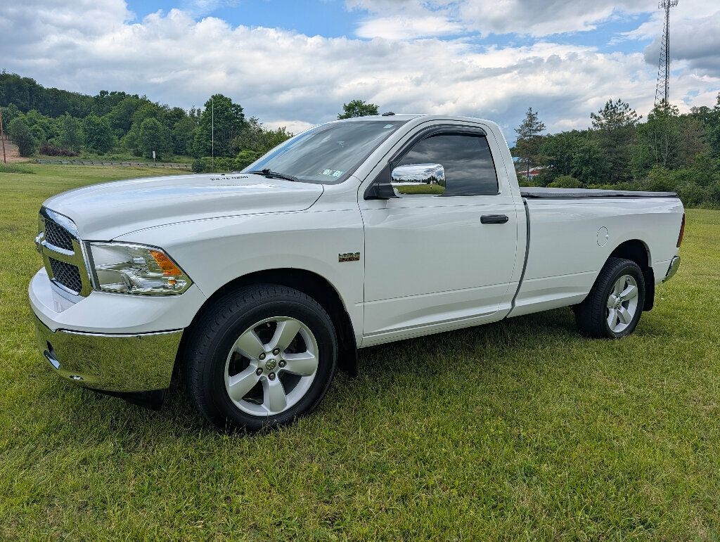 2017 Ram 1500 DAMN NEAR FLAWLESS!!! - 23045452 - 9