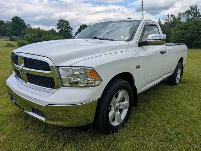 2017 Ram 1500 DAMN NEAR FLAWLESS!!! - 23045452 - 10