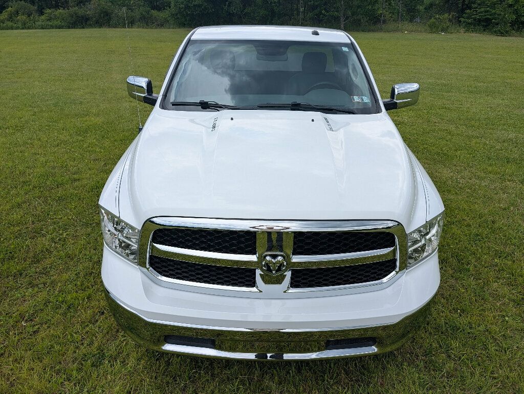 2017 Ram 1500 DAMN NEAR FLAWLESS!!! - 23045452 - 12