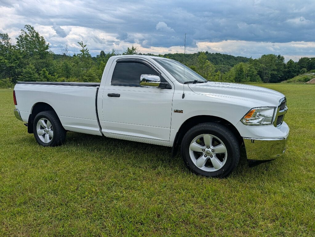2017 Ram 1500 DAMN NEAR FLAWLESS!!! - 23045452 - 1