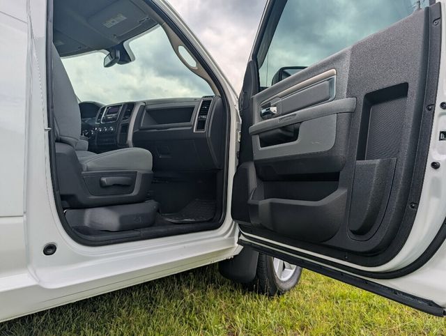 2017 Ram 1500 DAMN NEAR FLAWLESS!!! - 23045452 - 31