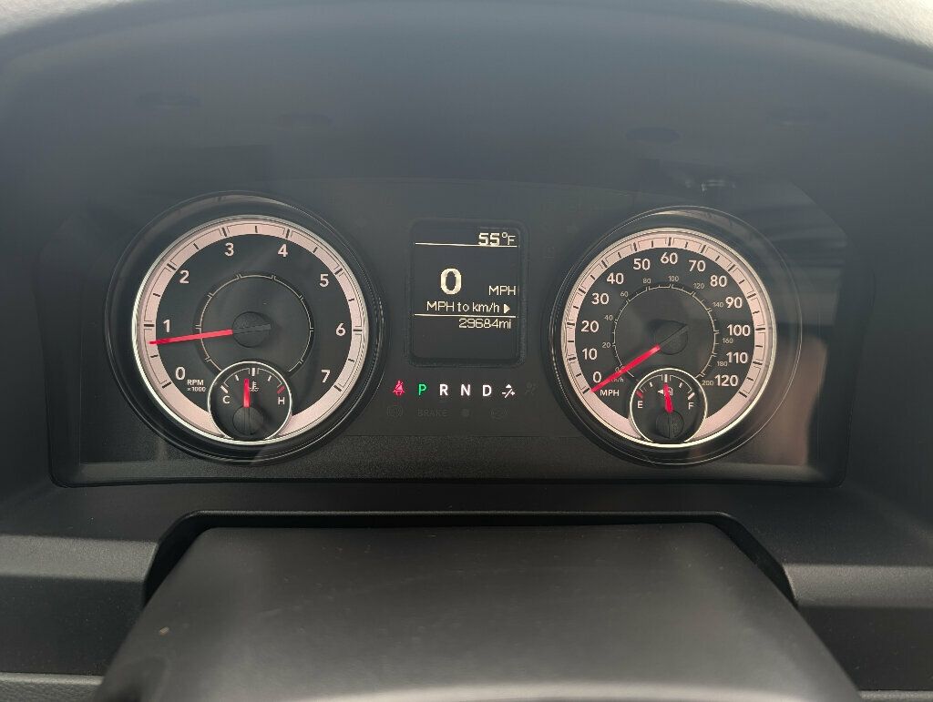 2017 Ram 1500 DAMN NEAR FLAWLESS!!! - 23045452 - 44