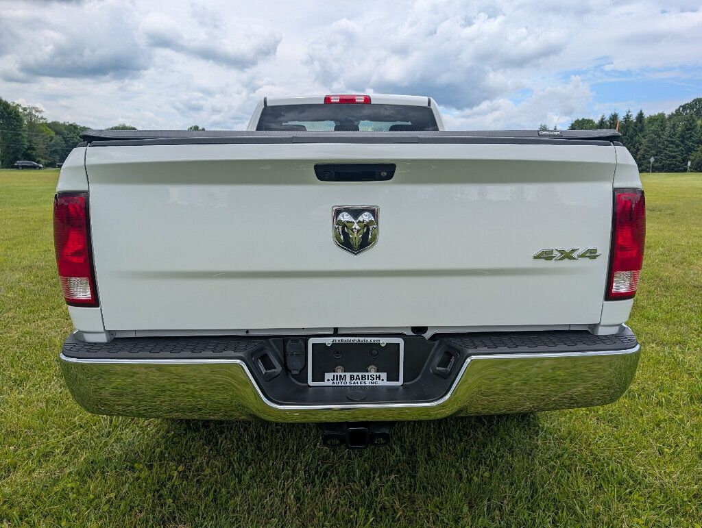 2017 Ram 1500 DAMN NEAR FLAWLESS!!! - 23045452 - 5