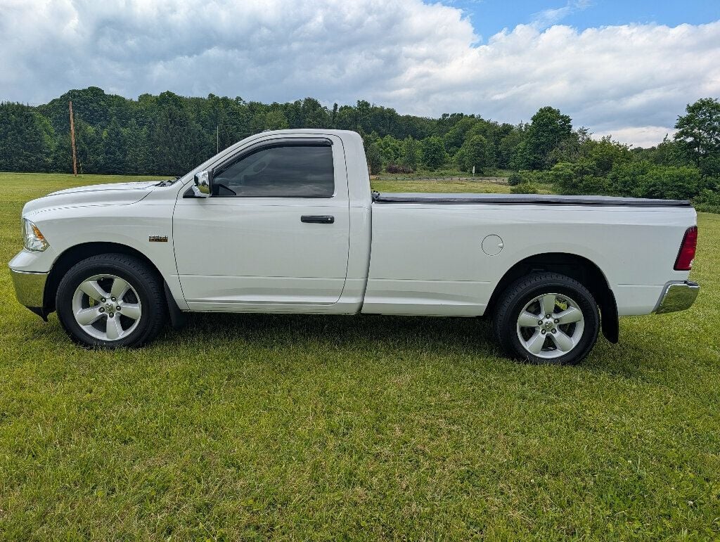 2017 Ram 1500 DAMN NEAR FLAWLESS!!! - 23045452 - 8