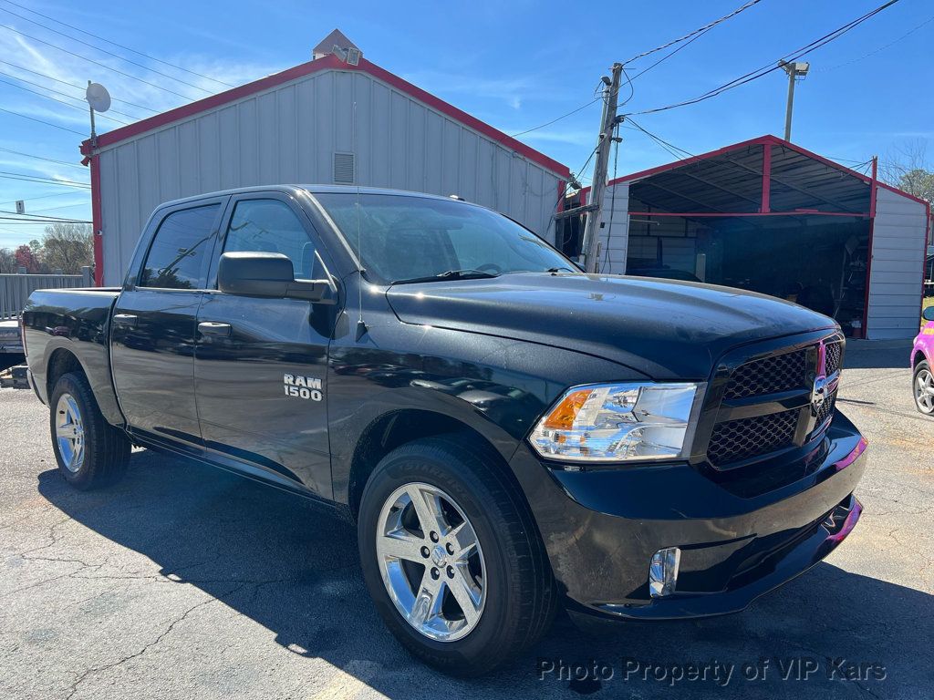 2017 Ram 1500 Express 4x2 Crew Cab 5'7" Box - 22800533 - 1