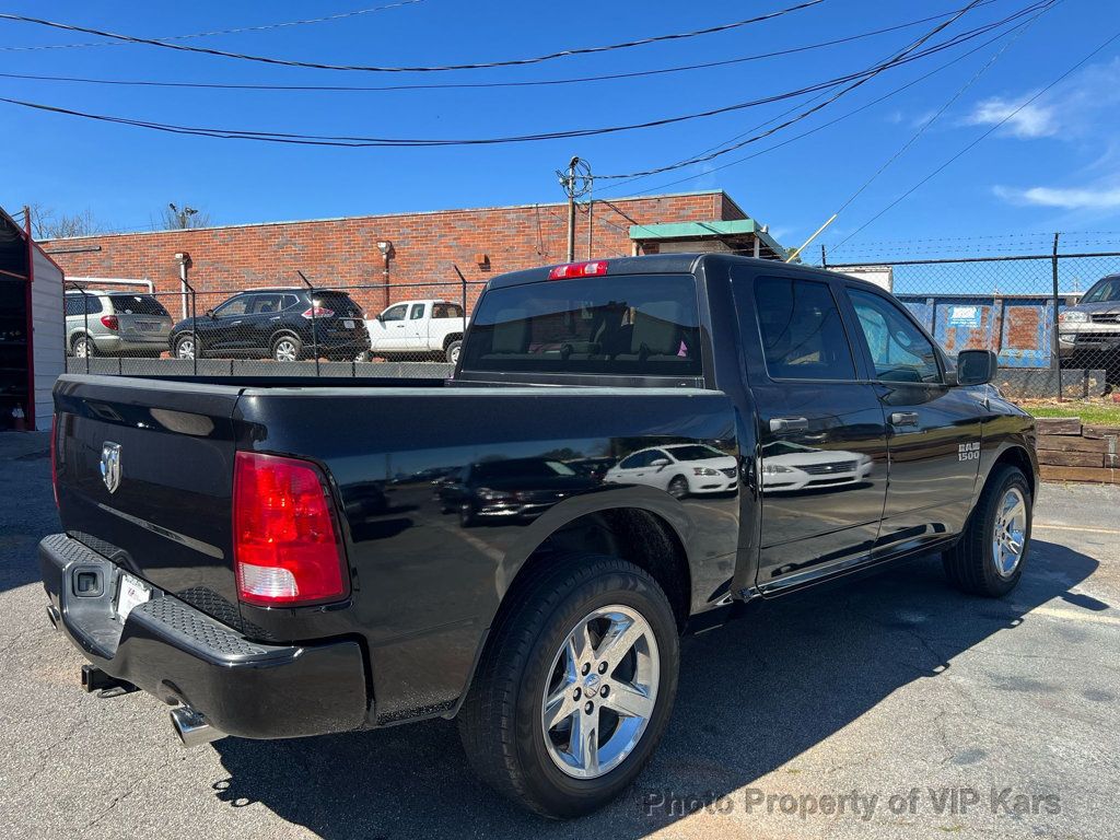 2017 Ram 1500 Express 4x2 Crew Cab 5'7" Box - 22800533 - 2