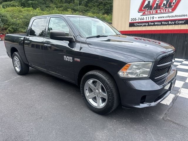 2017 Ram 1500 Express 4x2 Crew Cab 5'7" Box - 22581055 - 0