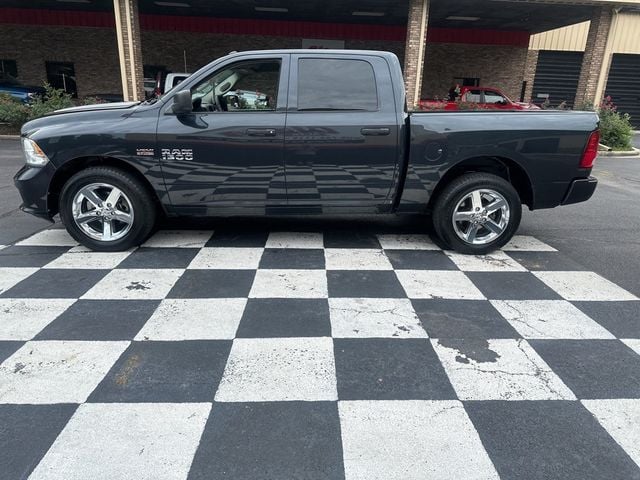 2017 Ram 1500 Express 4x2 Crew Cab 5'7" Box - 22581055 - 5