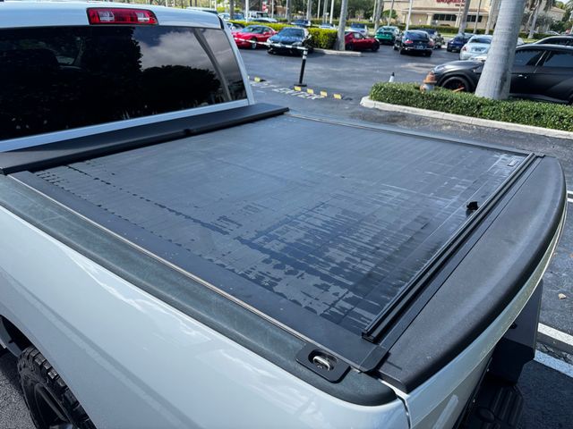 2017 Ram 1500 Express 4x2 Crew Cab 5'7" Box - 22937682 - 9