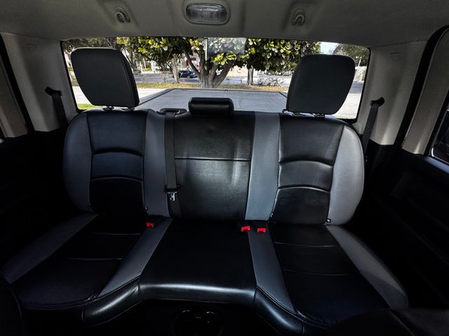 2017 Ram 1500 Express 4x2 Crew Cab 5'7" Box - 22937682 - 17