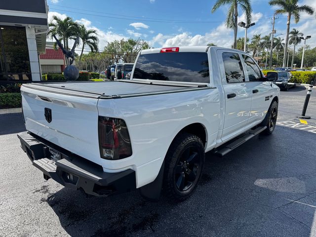 2017 Ram 1500 Express 4x2 Crew Cab 5'7" Box - 22937682 - 4