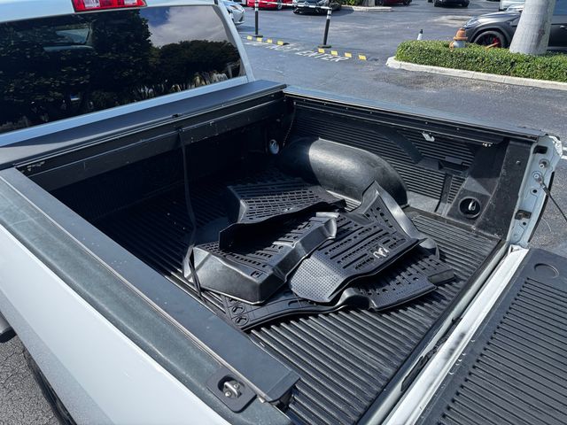 2017 Ram 1500 Express 4x2 Crew Cab 5'7" Box - 22937682 - 8