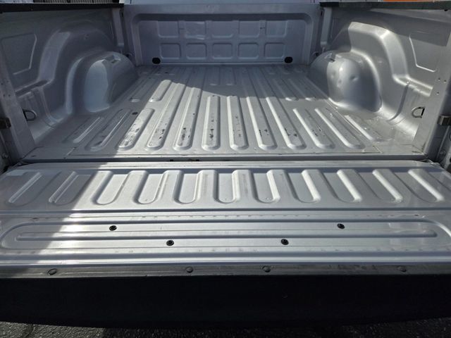 2017 Ram 1500 Express 4x2 Quad Cab 6'4" Box - 22975830 - 9