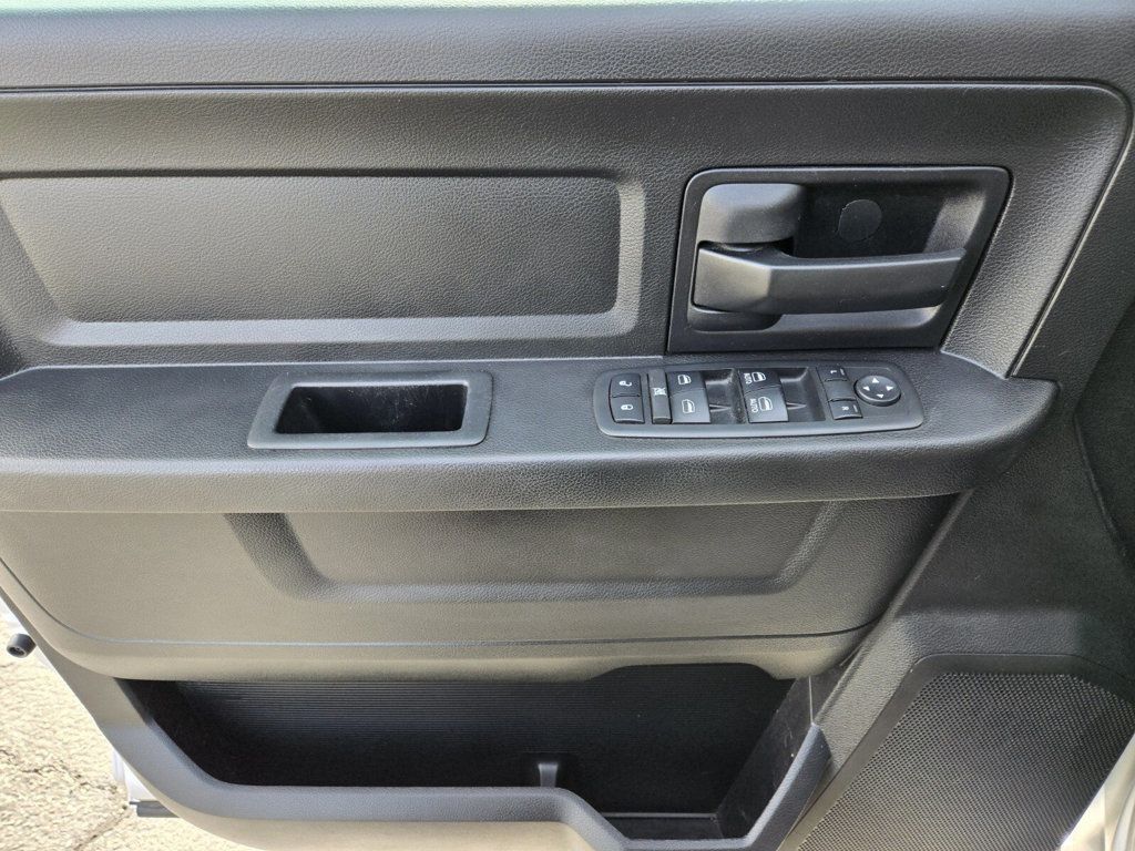 2017 Ram 1500 Express 4x2 Quad Cab 6'4" Box - 22975830 - 13