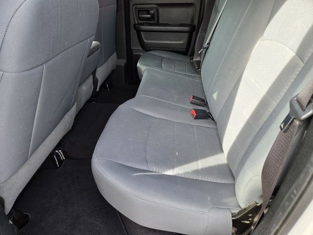 2017 Ram 1500 Express 4x2 Quad Cab 6'4" Box - 22975830 - 7