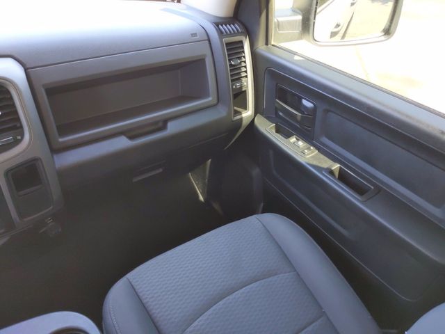 2017 Ram 1500 Express 4x2 Quad Cab 6'4" Box - 21227736 - 15