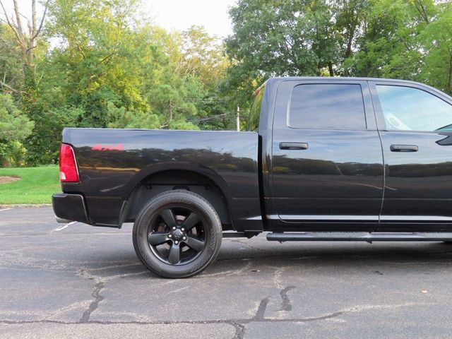 2017 Ram 1500 Express 4x4 Crew Cab 5'7" Box - 23079158 - 18