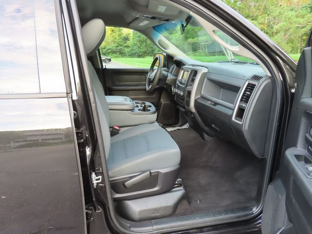 2017 Ram 1500 Express 4x4 Crew Cab 5'7" Box - 23079158 - 26