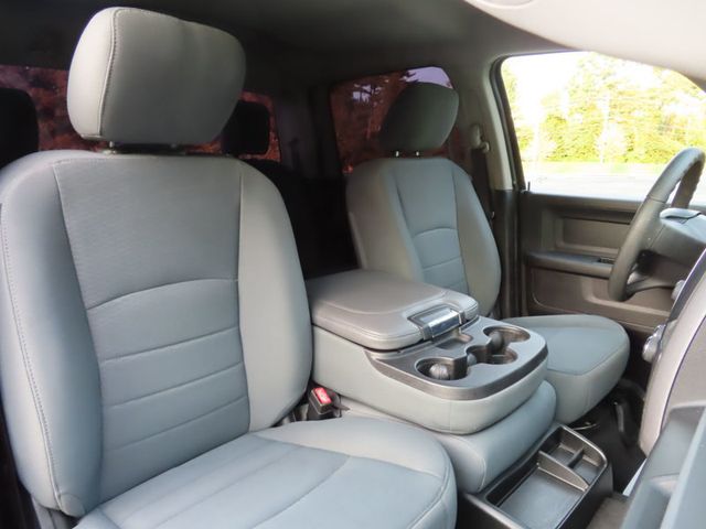 2017 Ram 1500 Express 4x4 Crew Cab 5'7" Box - 23079158 - 27