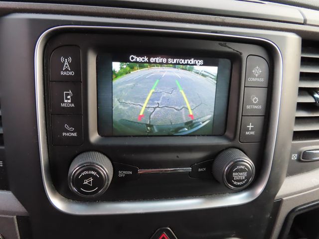 2017 Ram 1500 Express 4x4 Crew Cab 5'7" Box - 23079158 - 7