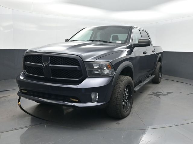 2017 Ram 1500 Express 4x4 Crew Cab 5'7" Box - 22991334 - 0