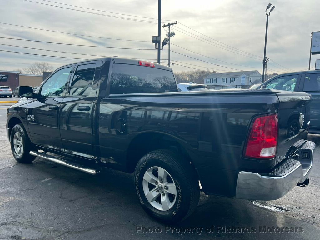 2017 Ram 1500 Express 4x4 Crew Cab 5'7" Box - 22220204 - 7