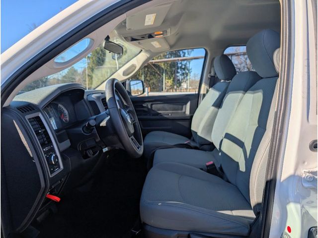 2017 Ram 1500 Express 4x4 Quad Cab 6'4" Box - 22958067 - 13