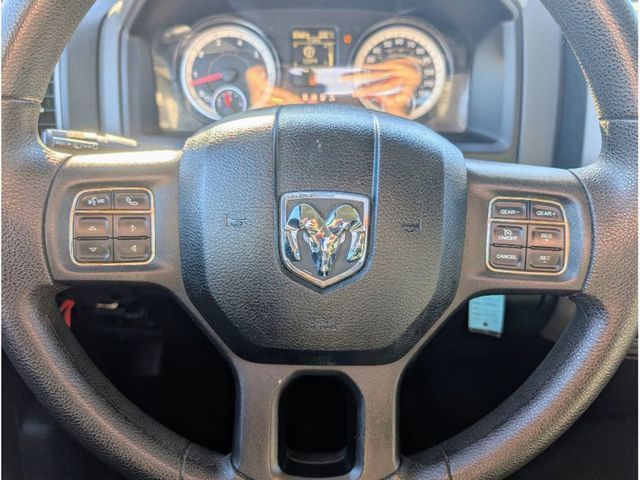 2017 Ram 1500 Express 4x4 Quad Cab 6'4" Box - 22958067 - 17