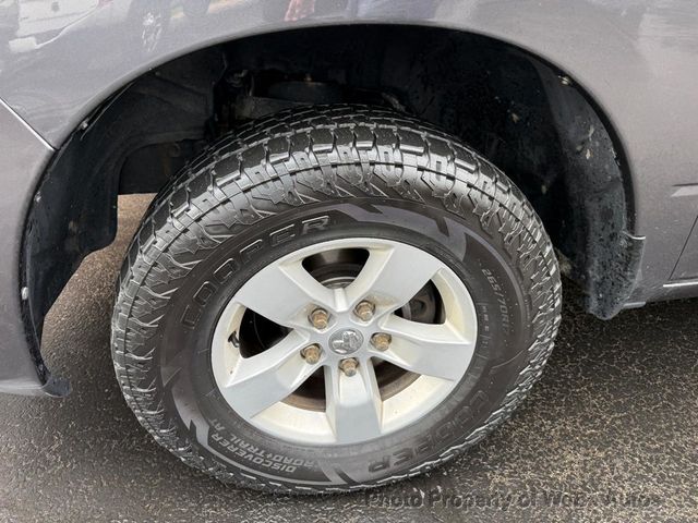2017 Ram 1500 Express 4x4 Quad Cab 6'4" Box - 23023786 - 8