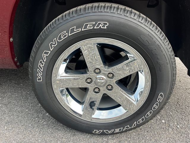 2017 Ram 1500 Hard to Find Regular Cab Short Bed Hemi 4x4 - 23055619 - 12