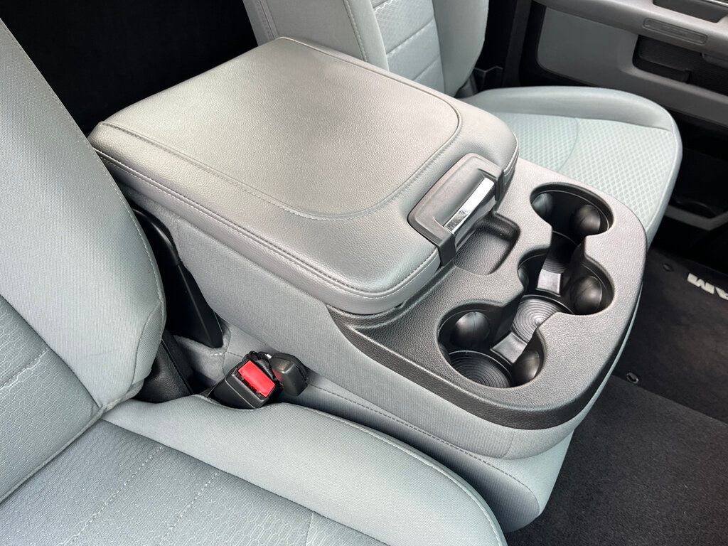 2017 Ram 1500 Hard to Find Regular Cab Short Bed Hemi 4x4 - 23055619 - 38