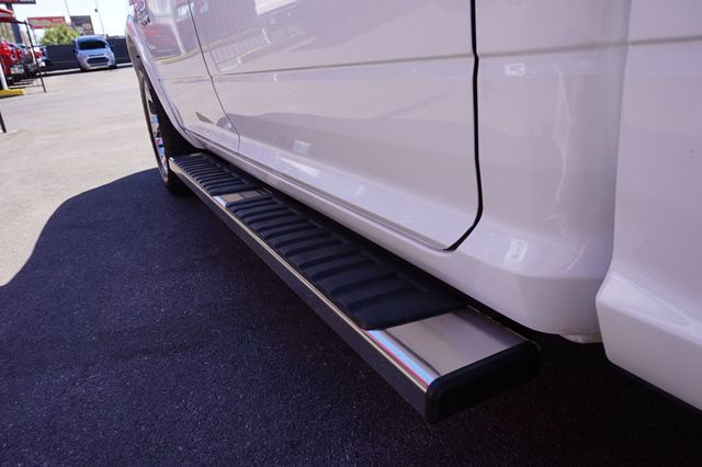2017 Ram 1500 LARAMIE, 4WD, CHROME PACKAGE, BACKUP CAMERA, PREMIUM SOUND - 23036595 - 9