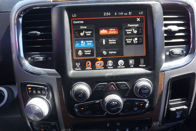 2017 Ram 1500 LARAMIE, 4WD, CHROME PACKAGE, BACKUP CAMERA, PREMIUM SOUND - 23036595 - 26