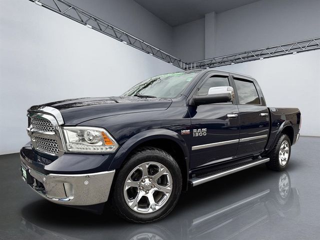 2017 Ram 1500 Laramie 4x4 Crew Cab 5'7" Box - 22955805 - 22