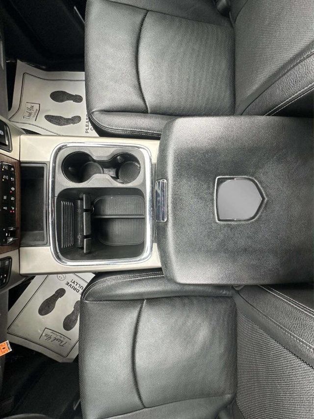 2017 Ram 1500 Laramie 4x4 Crew Cab 5'7" Box - 22966025 - 17