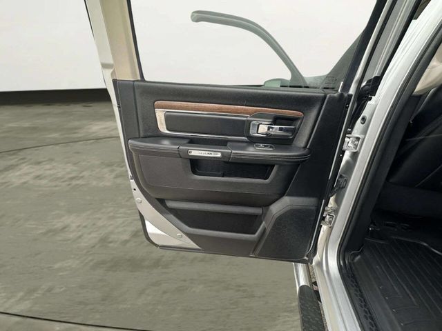 2017 Ram 1500 Laramie 4x4 Crew Cab 5'7" Box - 22966025 - 21