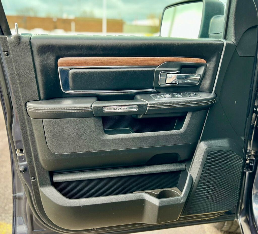 2017 Ram 1500 Laramie 4x4 Crew Cab 5'7" Box - 23011767 - 13