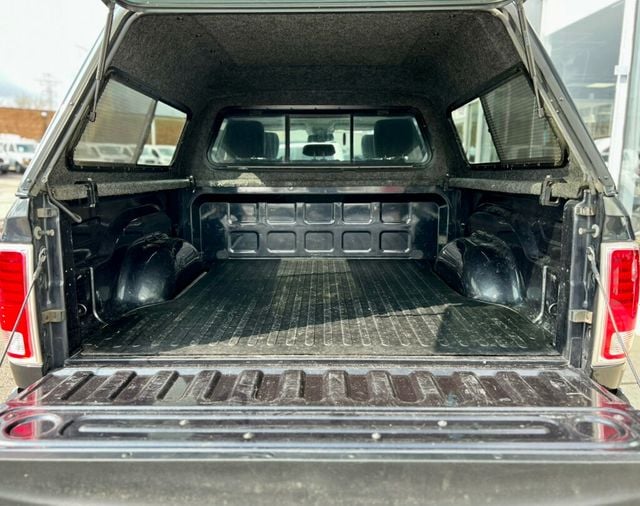 2017 Ram 1500 Laramie 4x4 Crew Cab 5'7" Box - 23011767 - 6