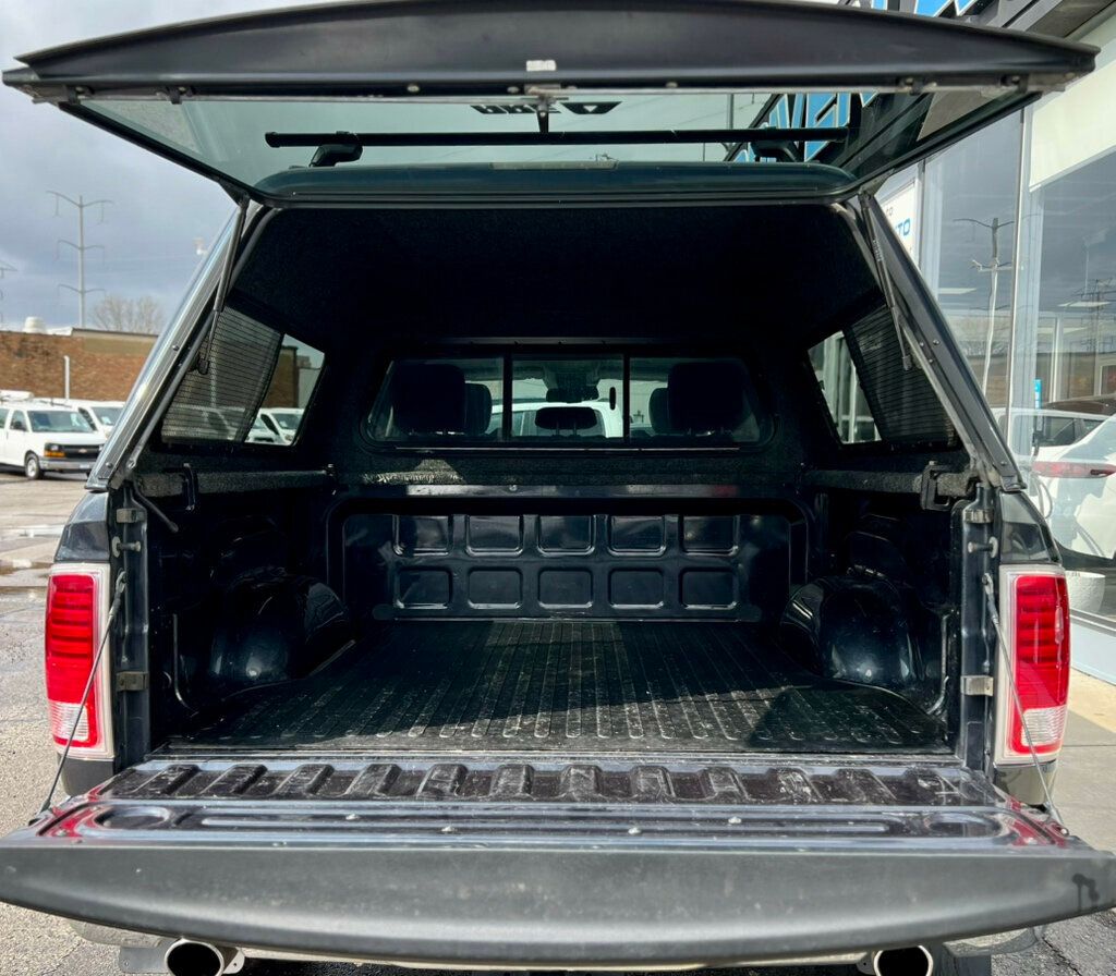 2017 Ram 1500 Laramie 4x4 Crew Cab 5'7" Box - 23011767 - 7