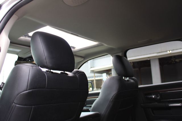 2017 Ram 1500 Laramie 4x4 Crew Cab 5'7" Box - 22991192 - 16