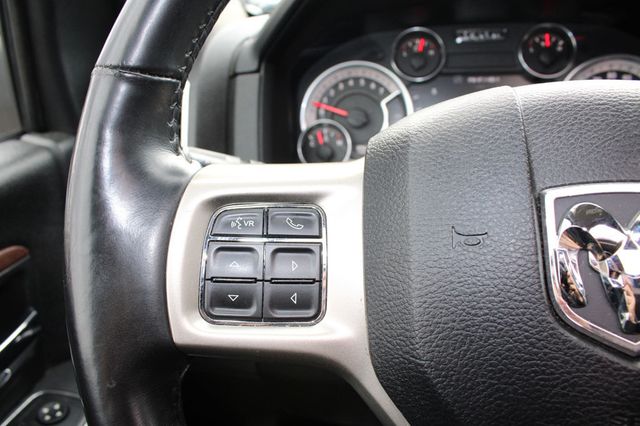 2017 Ram 1500 Laramie 4x4 Crew Cab 5'7" Box - 22991192 - 36