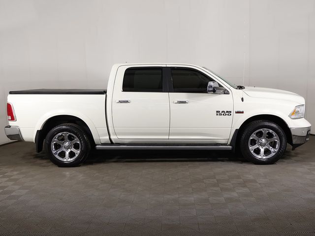 2017 Ram 1500 Laramie 4x4 Crew Cab 5'7" Box - 23087930 - 16