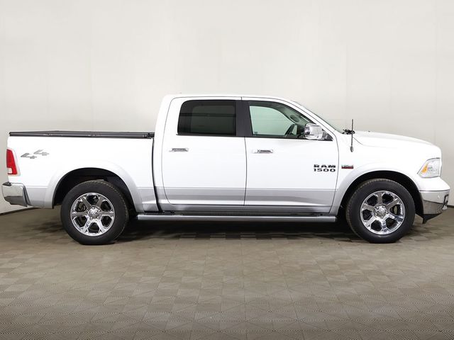 2017 Ram 1500 Laramie 4x4 Crew Cab 5'7" Box - 23027559 - 16